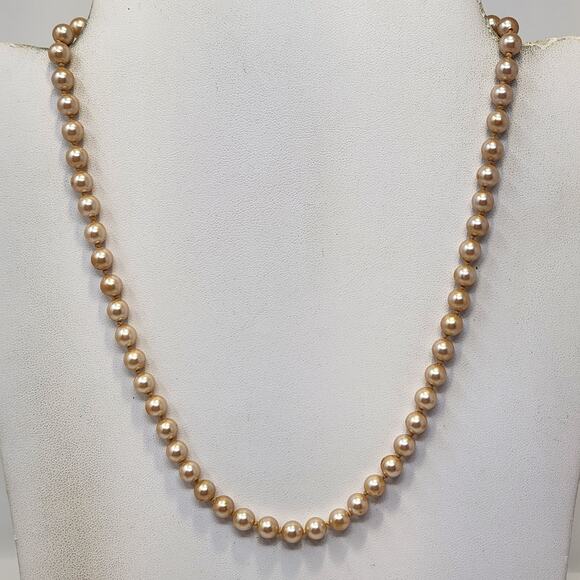 Monet Champagne Faux Pearl Knotted Strand Necklace Vintage Timeless Jewelry - Picture 1 of 5